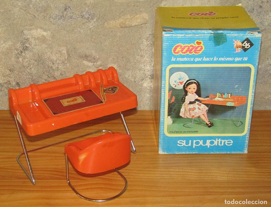 Mu&ntilde;ecas Espa&ntilde;olas Modernas: ANTIGUO PUPITRE O ESCRITORIO DE LA MU&Ntilde;ECA CORE, DE BB - NUEVO Y EN SU CAJA ORIGINAL - A&Ntilde;OS 70