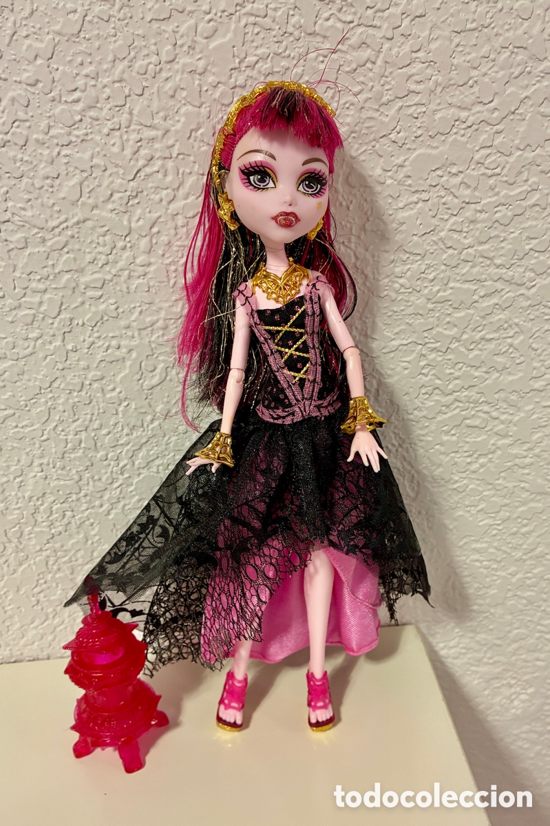 Mu&ntilde;ecas Espa&ntilde;olas Modernas: Draculaura 13 Deseos de Monster High