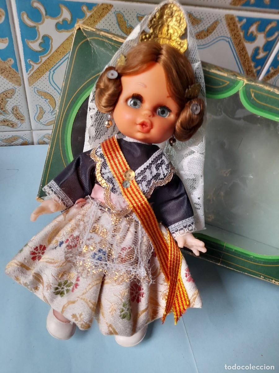 Mu&ntilde;ecas Espa&ntilde;olas Modernas: Antigua Mu&ntilde;eca Fallera ARTESANIA FOLK en su caja