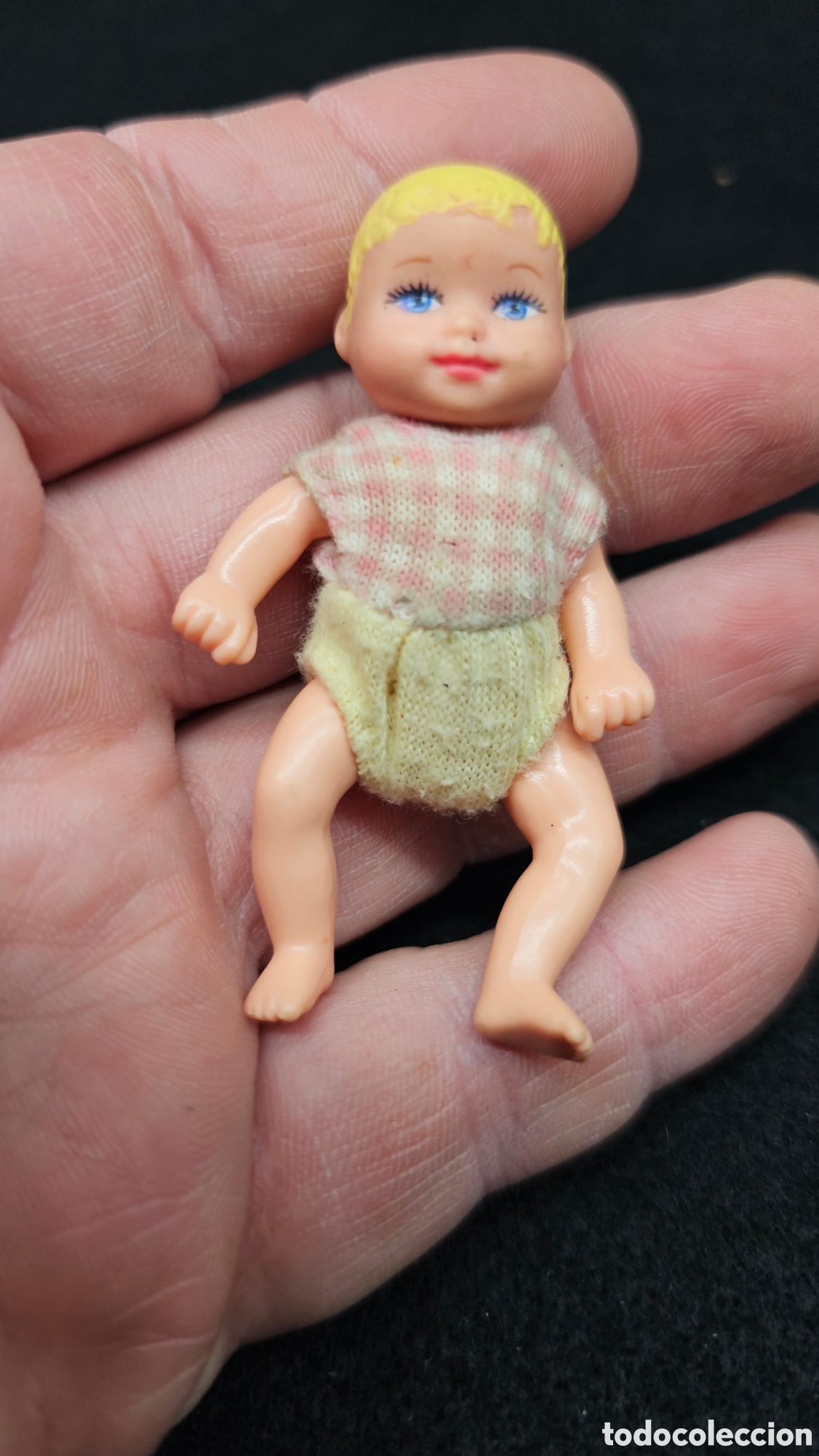 Mu&ntilde;ecas Espa&ntilde;olas Modernas: Hermana de Barbie 1998 Krissy de Mattel