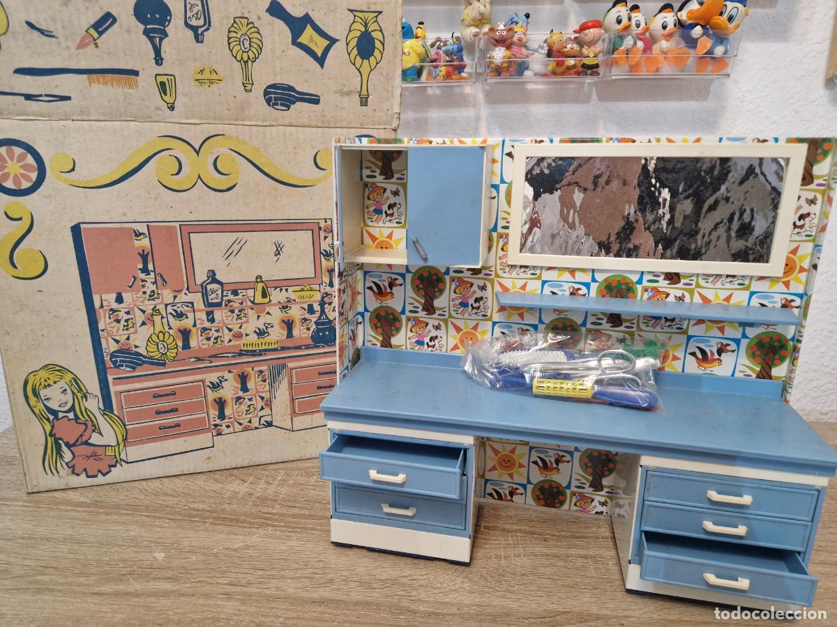 Mu&ntilde;ecas Espa&ntilde;olas Modernas: antiguo tocador mueble mu&ntilde;ecas casa peluqueria salon hojalata y plastico juguete Palau 203 en caja