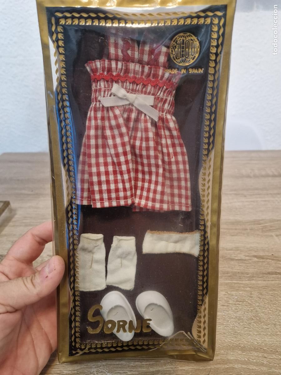 Mu&ntilde;ecas Espa&ntilde;olas Modernas: conjunto ropa antigua mu&ntilde;eca Silqui Sorne vestido zapatos medias interior caja a&ntilde;os 70 tipo barbie