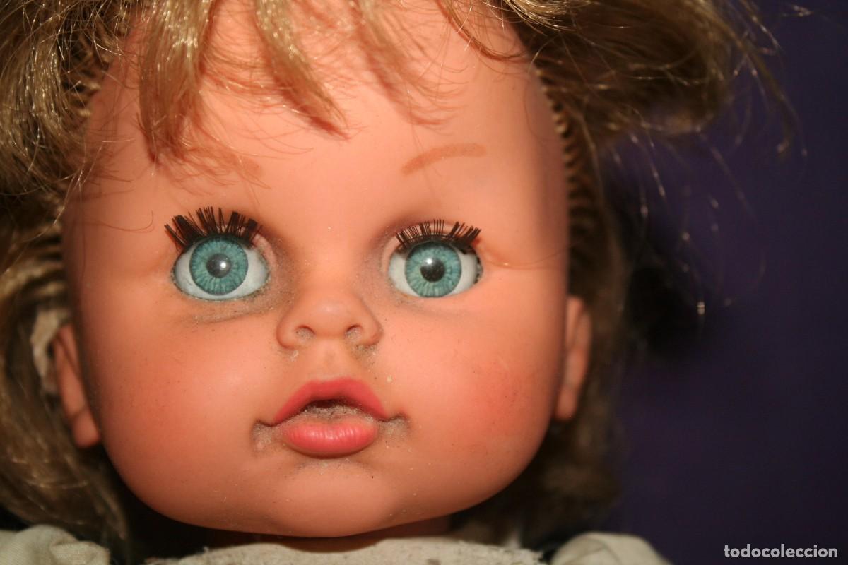 Moderne spanische Puppen: mu&ntilde;eca mu&ntilde;eco antigua