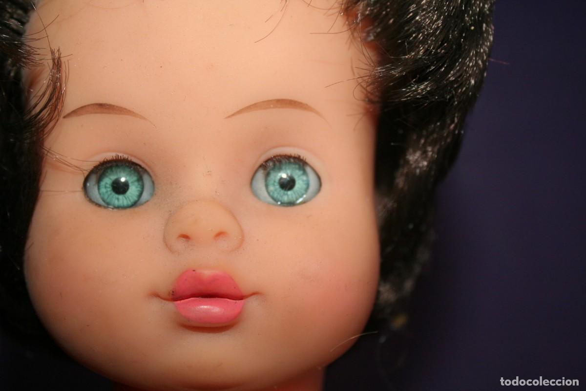 Moderne spanische Puppen: mu&ntilde;eca mu&ntilde;eco antigua italiana o francesa