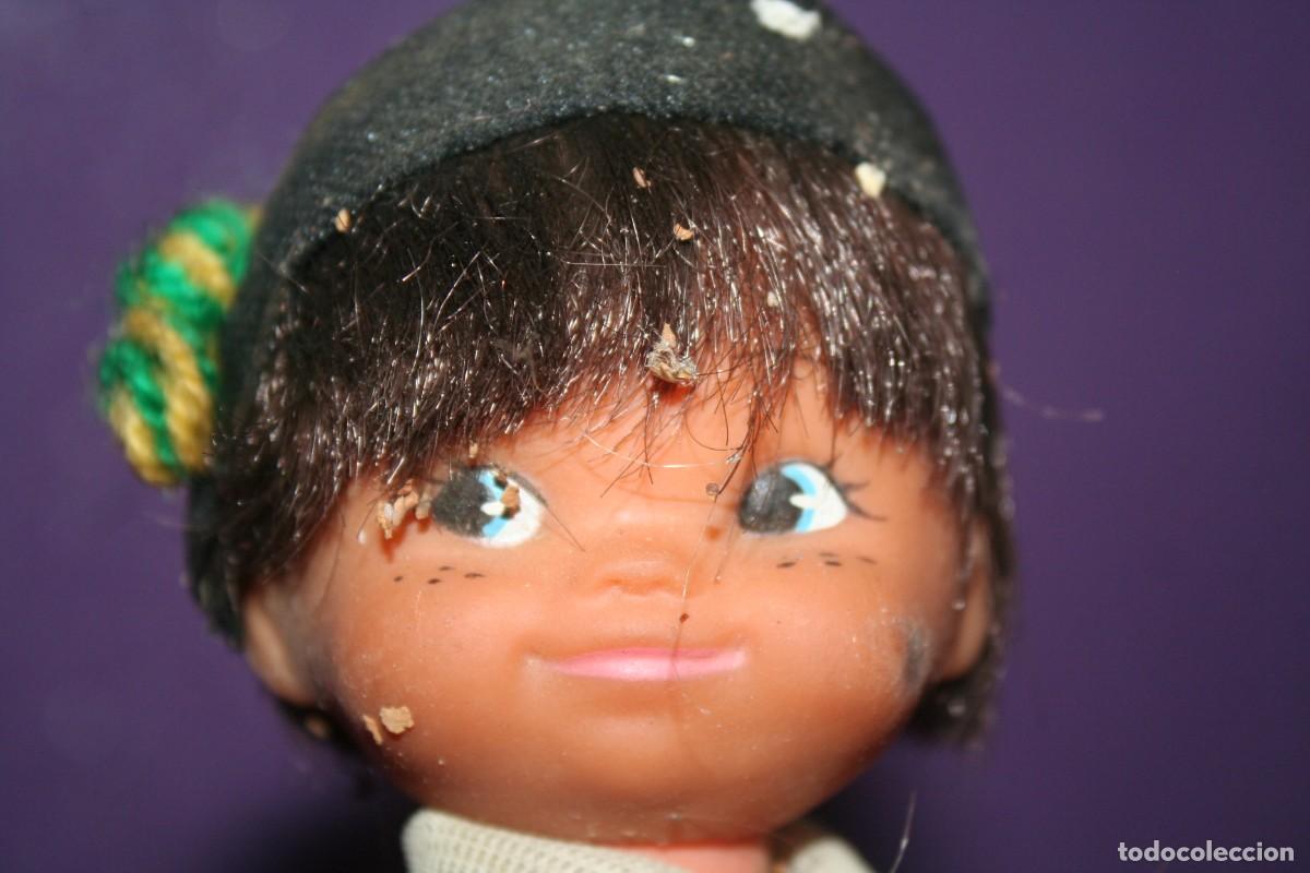 Mu&ntilde;ecas Espa&ntilde;olas Modernas: mu&ntilde;eca mu&ntilde;eco antigua regional
