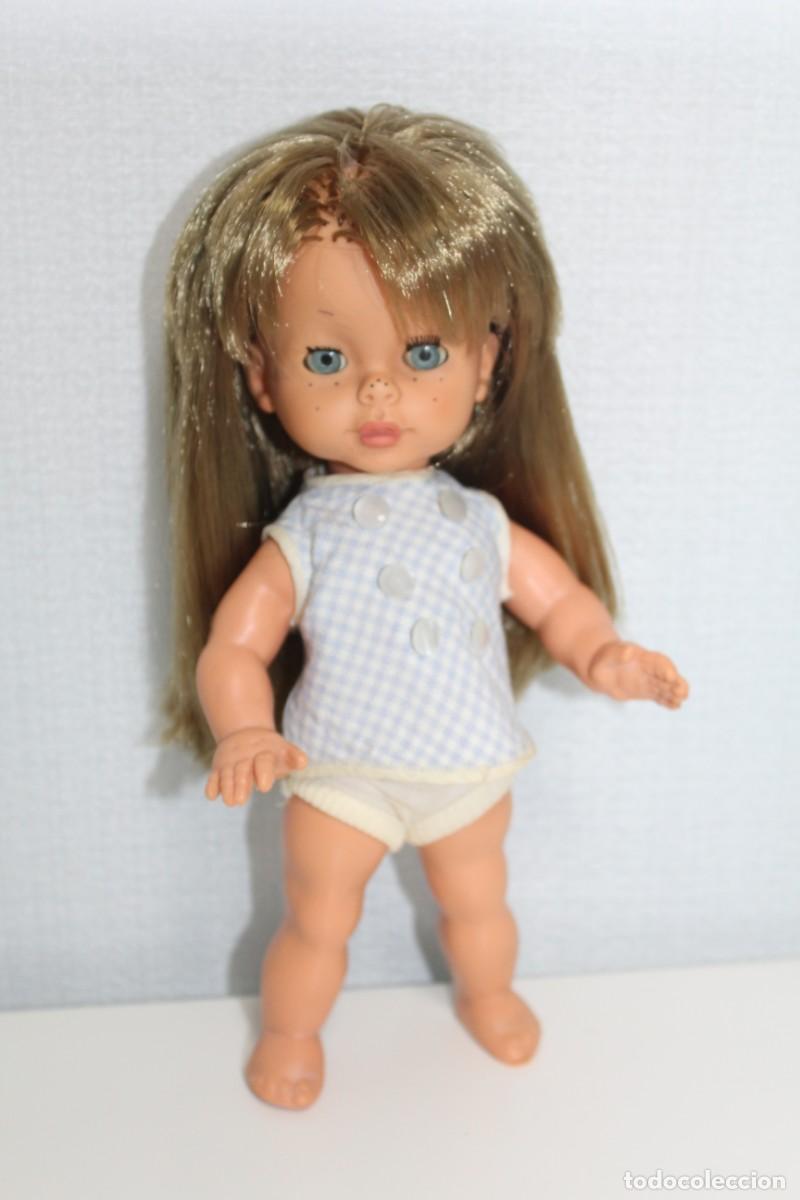 Mu&ntilde;ecas Espa&ntilde;olas Modernas: MU&Ntilde;ECA DE FLORIDO CON PECAS - A&Ntilde;OS 70