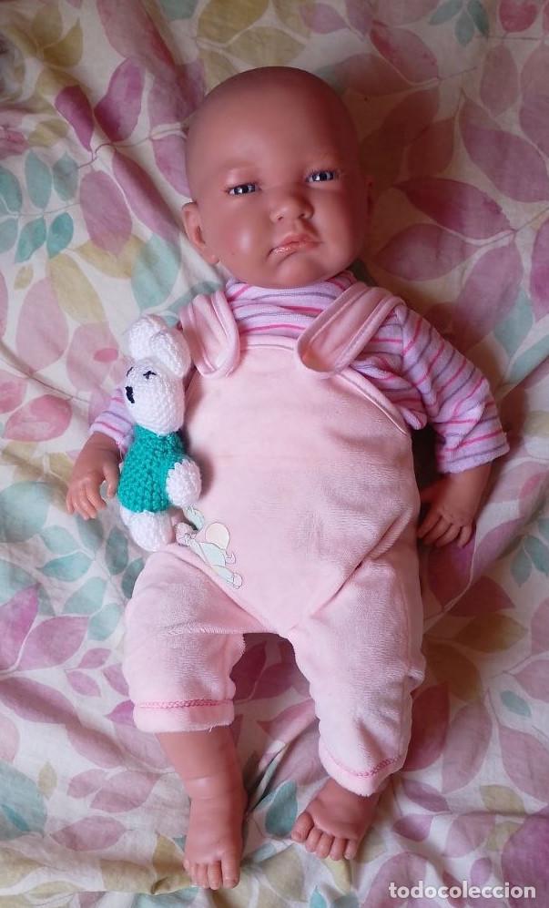 Mu&ntilde;ecas Espa&ntilde;olas Modernas: mu&ntilde;eco bebe tipo Reborn marca M. LLorent vinilo y tela con osito de peluche