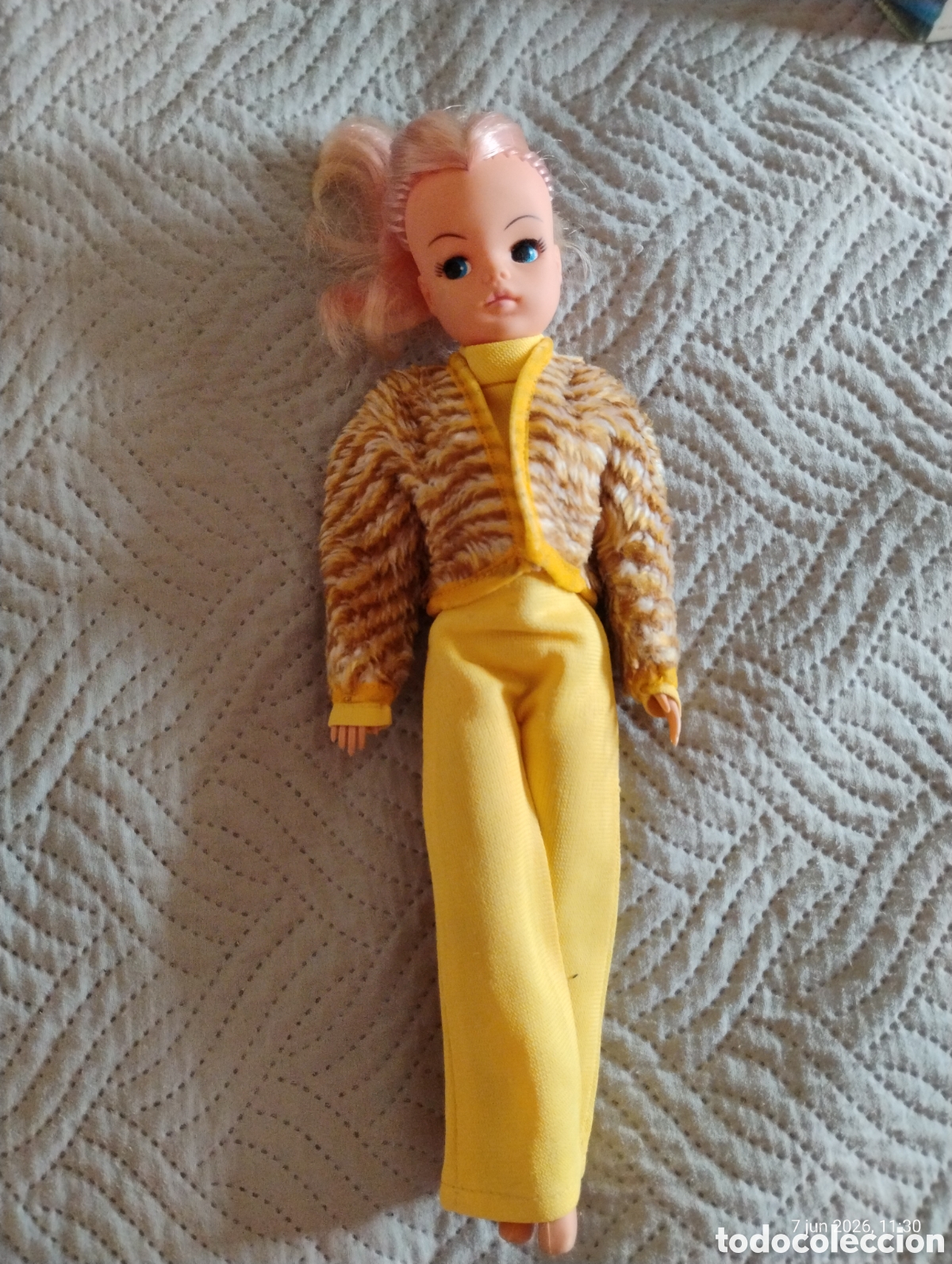 Mu&ntilde;ecas Espa&ntilde;olas Modernas: Mu&ntilde;eca Sindy de Florido A&ntilde;os 70 - Conjunto Weekend Original (Cruza Piernas)