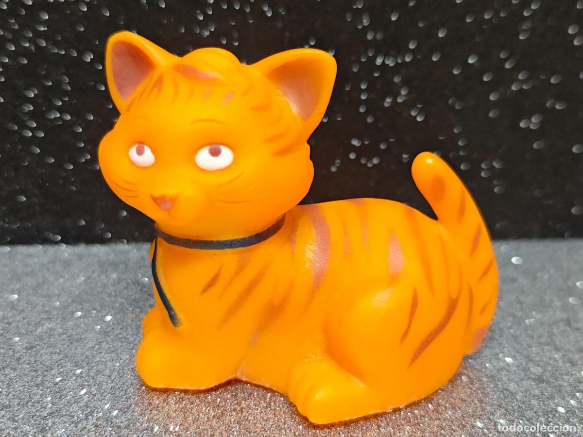 Mu&ntilde;ecas Espa&ntilde;olas Modernas: MU&Ntilde;ECO GOMA CON PITO LOS ARISTOGATOS ANTIGUA SIN MARCA