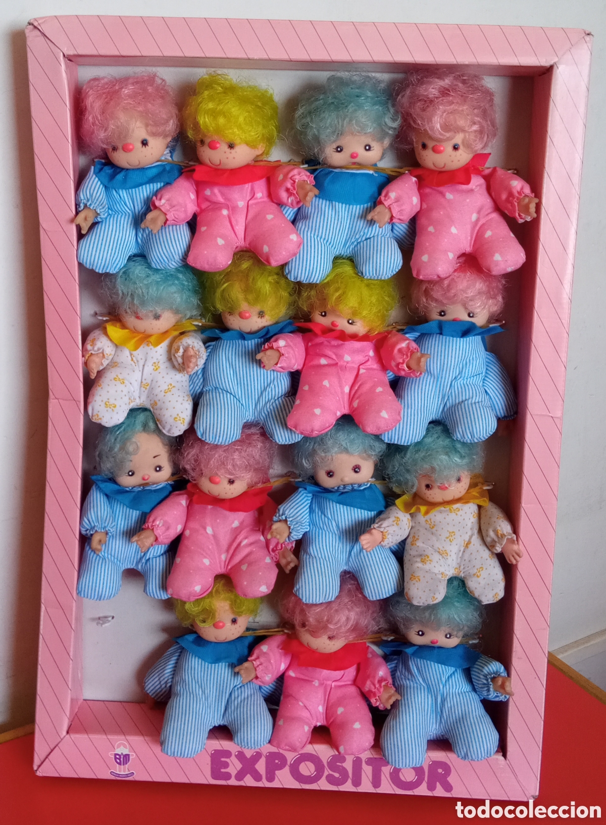 Mu&ntilde;ecas Espa&ntilde;olas Modernas: EXPOSITOR CON 15 MU&Ntilde;EQUITAS DE TRAPO.BEATRIZ 80'S.SIN USO.LEER ESTADO.