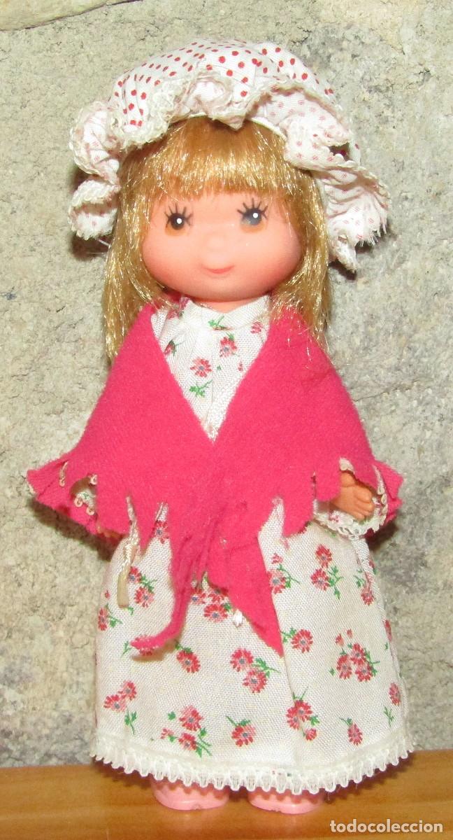 Mu&ntilde;ecas Espa&ntilde;olas Modernas: ANTIGUA LAURA DE LAS MONTA&Ntilde;AS DE TOYSE - MODELO DORMIR - A&Ntilde;OS 70/80