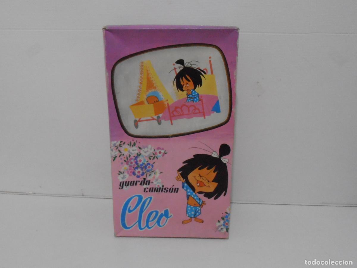 Bonecas Espanholas Modernas: CAJA VACIA, GUARDA CAMISION ORSUFA SA MADRID CONCESION MORO, CLEO, FAMILIA TELERIN, A&Ntilde;OS 70
