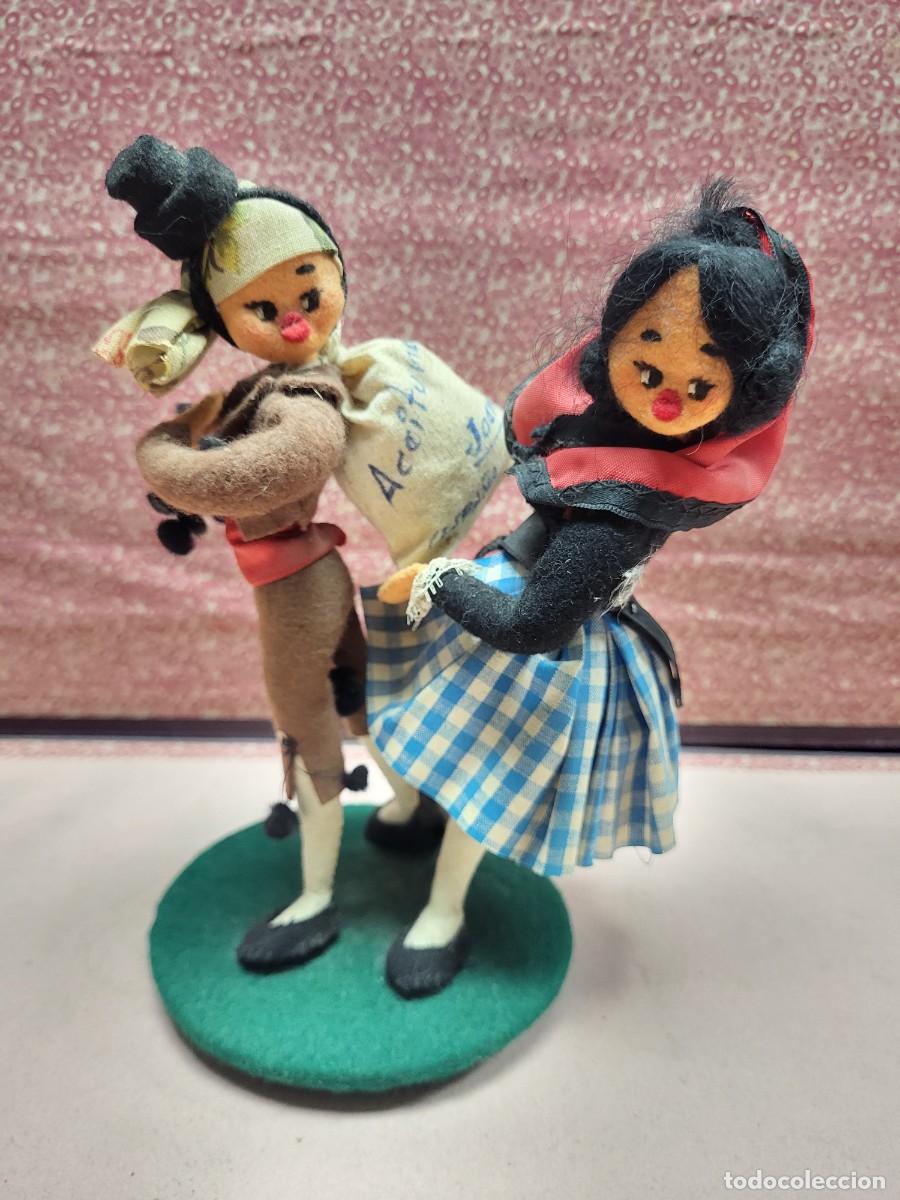 Mu&ntilde;ecas Espa&ntilde;olas Modernas: ANTIGUOS MU&Ntilde;ECOS FIGURAS FIELTRO ACEITUNAS DE JAEN