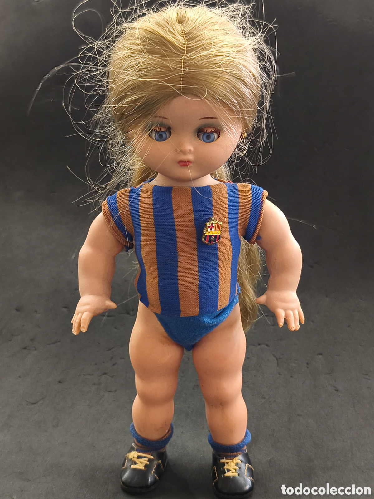 Mu&ntilde;ecas Espa&ntilde;olas Modernas: Mu&ntilde;eca Linda pirula, futbolista F.C.Barcelona