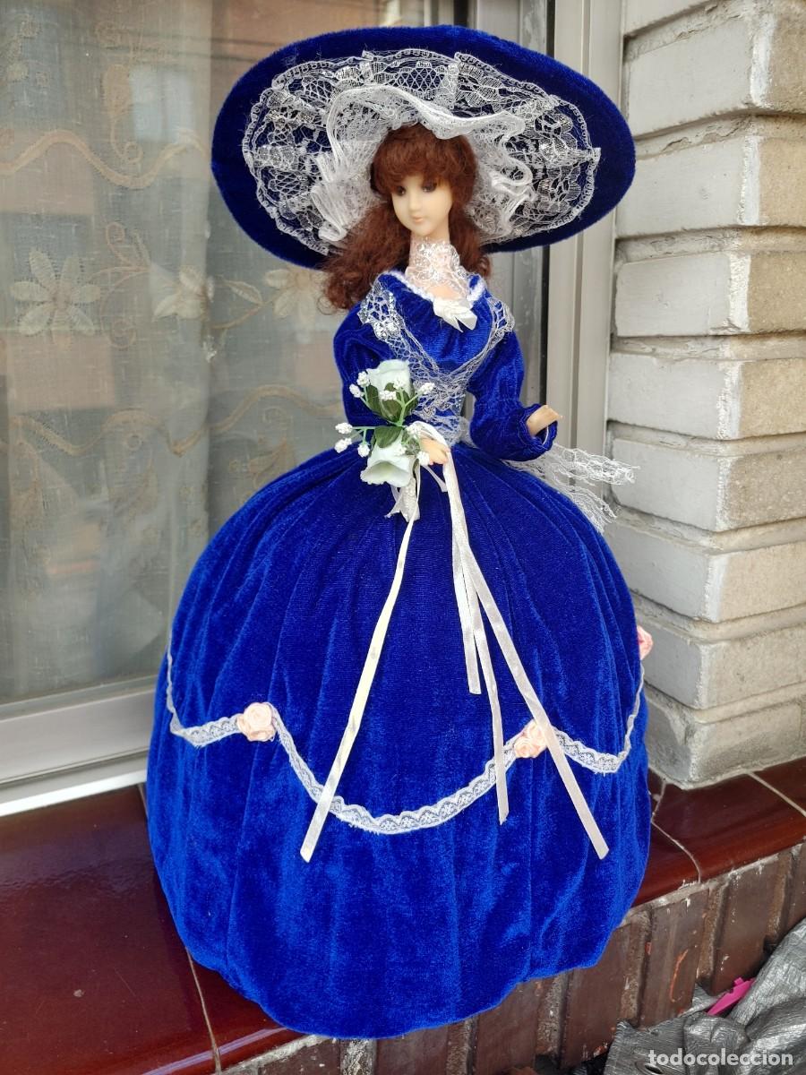 Mu&ntilde;ecas Espa&ntilde;olas Modernas: mu&ntilde;eca antigua paraguas musical,mide 48 ctm de altox32 ctm de ancho