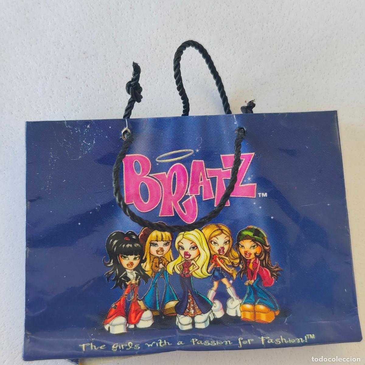Mu&ntilde;ecas espa&ntilde;olas modernas: Bolsa Bratz mga para mu&ntilde;eca