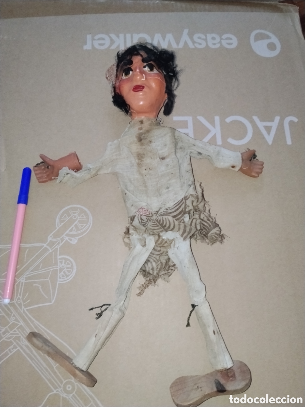 Mu&ntilde;ecas espa&ntilde;olas modernas: Antiguo titere marioneta a&ntilde;os 60/70 Cabeza cart&oacute;n piedra cuerpo madera Bandolero? Para restaurar