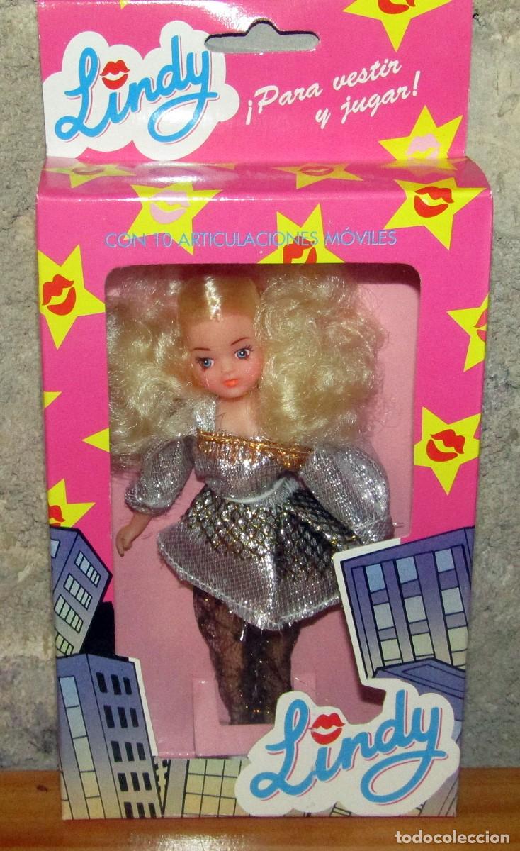 Mu&ntilde;ecas espa&ntilde;olas modernas: ANTIGUA MU&Ntilde;ECA LINDY, &iexcl;PARA VESTIR Y JUGAR! - NUEVA Y EN SU CAJA ORIGINAL - ARTICULADA - mod. E