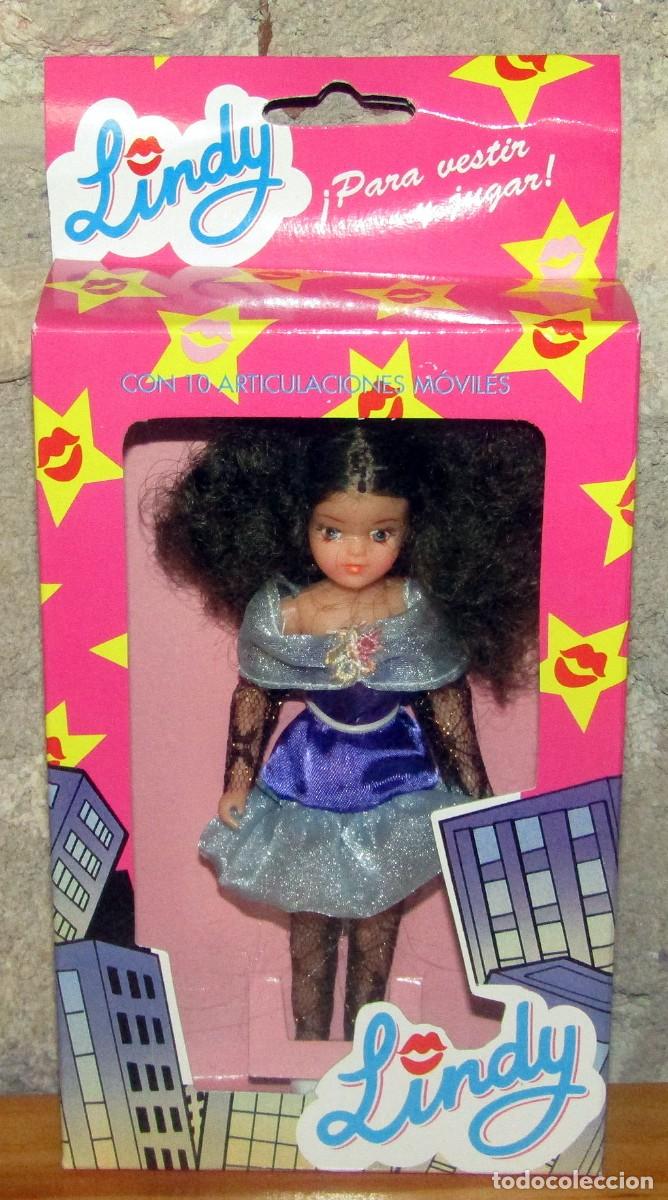 Mu&ntilde;ecas espa&ntilde;olas modernas: ANTIGUA MU&Ntilde;ECA LINDY, &iexcl;PARA VESTIR Y JUGAR! - NUEVA Y EN SU CAJA ORIGINAL - ARTICULADA - mod. H