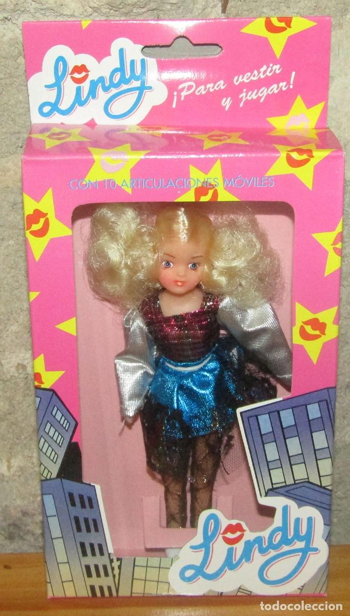 Mu&ntilde;ecas espa&ntilde;olas modernas: ANTIGUA MU&Ntilde;ECA LINDY, &iexcl;PARA VESTIR Y JUGAR! - NUEVA Y EN SU CAJA ORIGINAL - ARTICULADA - mod. I