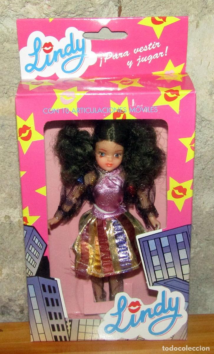 Mu&ntilde;ecas espa&ntilde;olas modernas: ANTIGUA MU&Ntilde;ECA LINDY, &iexcl;PARA VESTIR Y JUGAR! - NUEVA Y EN SU CAJA ORIGINAL - ARTICULADA - mod. K