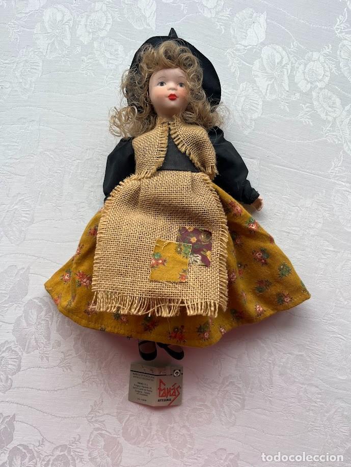 Mu&ntilde;ecas espa&ntilde;olas modernas: Mu&ntilde;eca Porcelana Bruja Fanas / Mu&ntilde;eca artesanal /