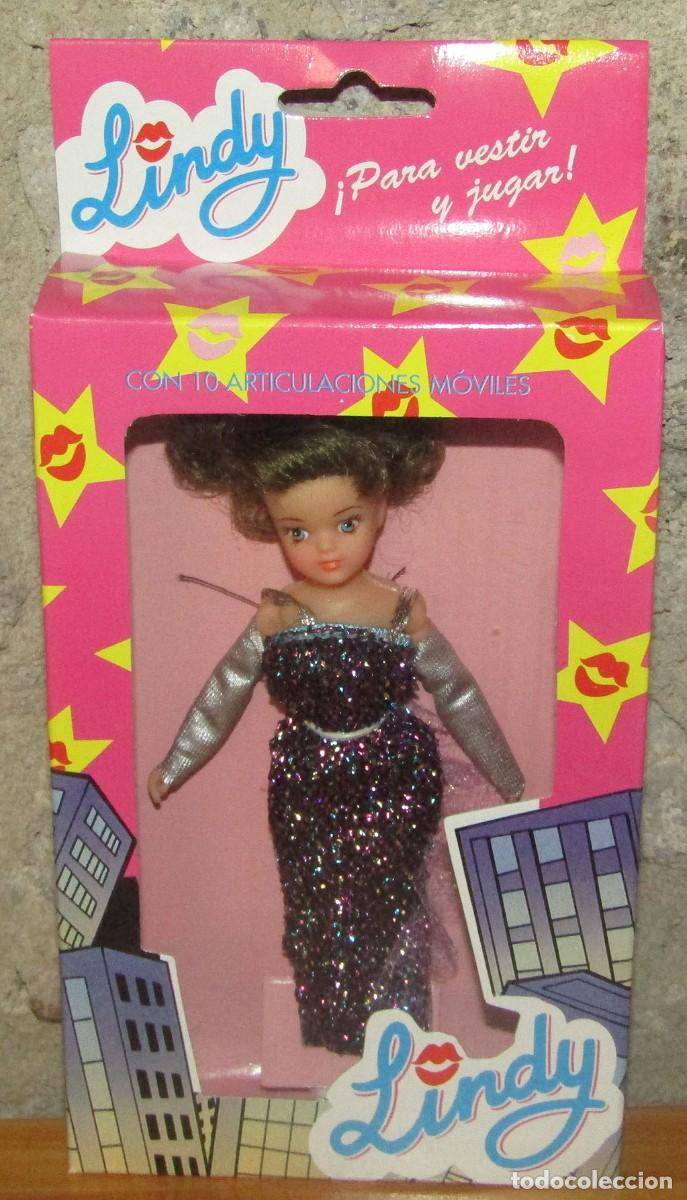 Mu&ntilde;ecas espa&ntilde;olas modernas: ANTIGUA MU&Ntilde;ECA LINDY, &iexcl;PARA VESTIR Y JUGAR! - NUEVA Y EN SU CAJA ORIGINAL - ARTICULADA - mod. J