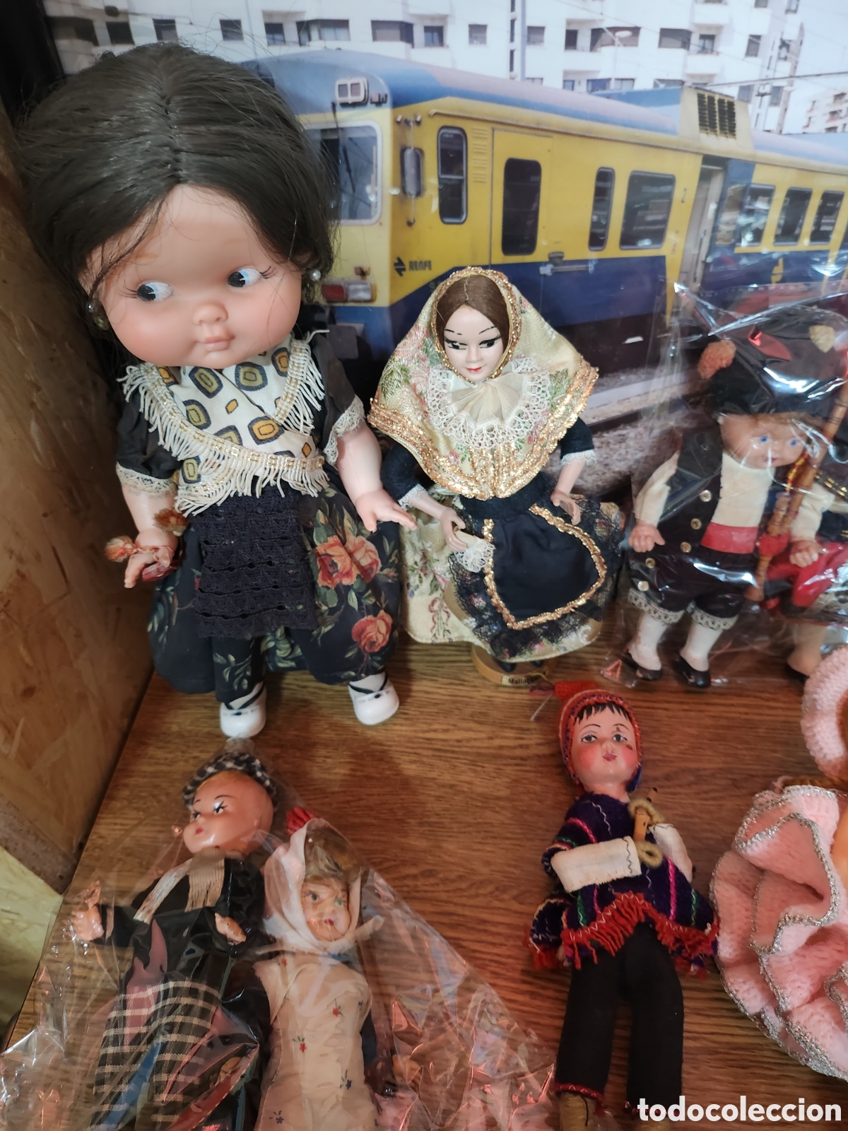 Mu&ntilde;ecas espa&ntilde;olas modernas: 26 peque&ntilde;os mu&ntilde;ecos regionales - Foto 1