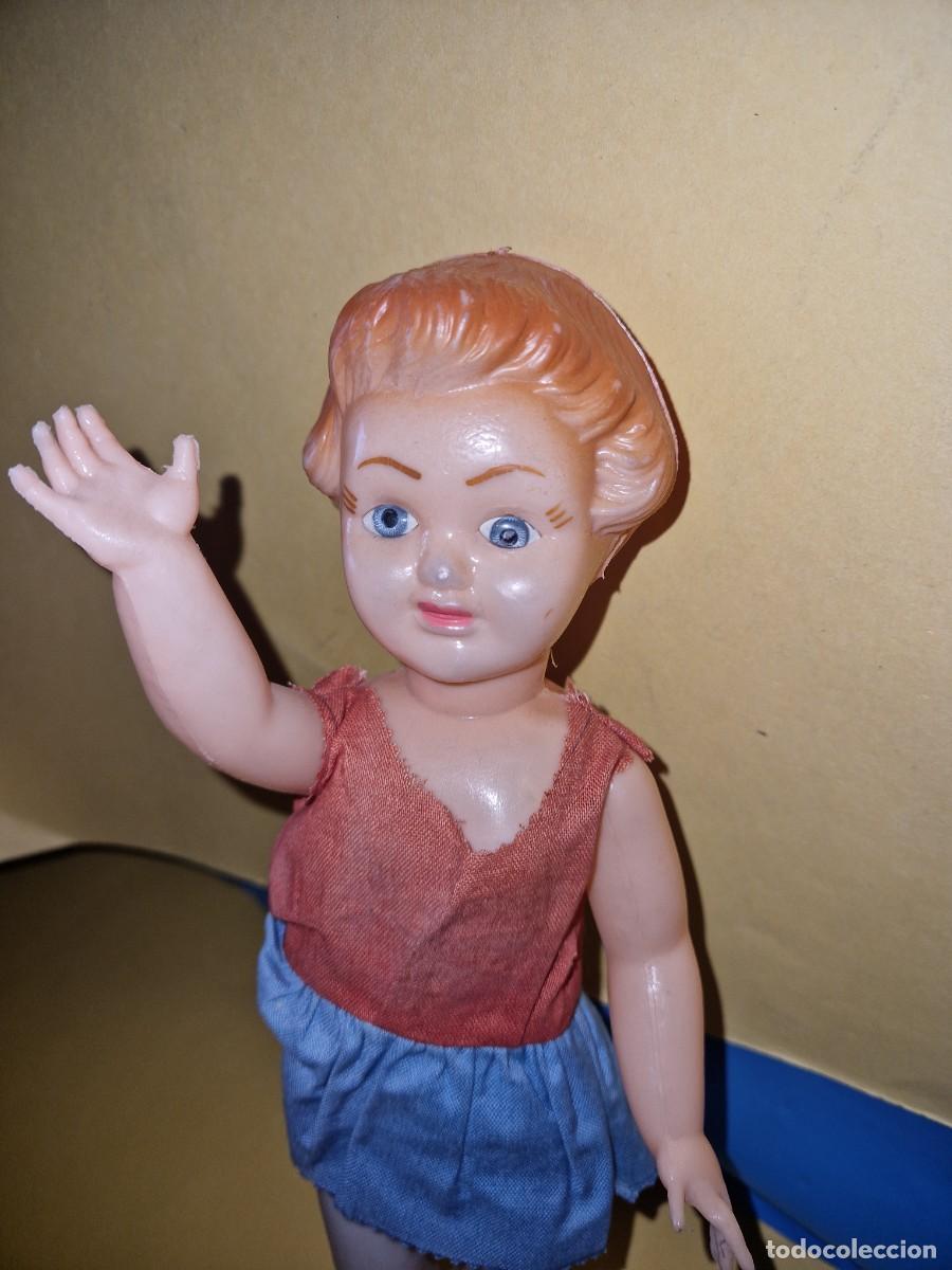 Mu&ntilde;ecas espa&ntilde;olas modernas: ANTIGUA MU&Ntilde;ECA DE PLASTICO