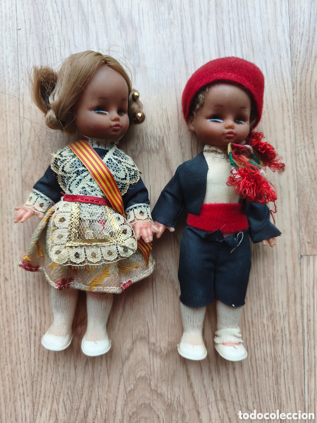 Bonecas Espanholas Modernas: Pareja de mu&ntilde;ecos antiguos con traje regional de Catalu&ntilde;a (A&ntilde;os 70/80)