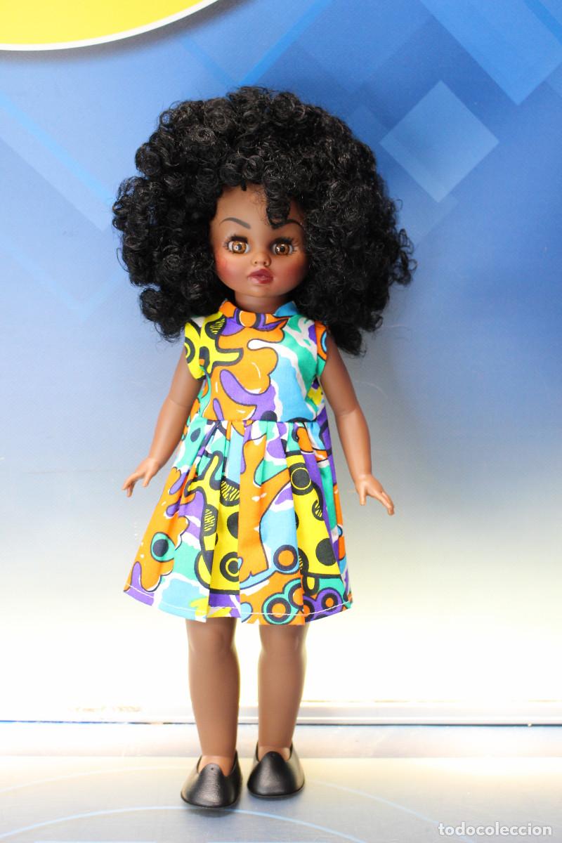 Mu&ntilde;ecas espa&ntilde;olas modernas: Mu&ntilde;eca Kim Black Afro de Morgadolls.