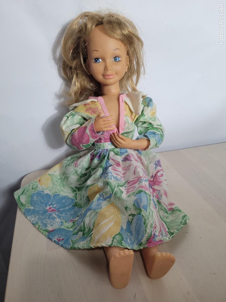 Mu&ntilde;ecas espa&ntilde;olas modernas: Mu&ntilde;eca July Mama Da el Pecho 1991 de jesmar