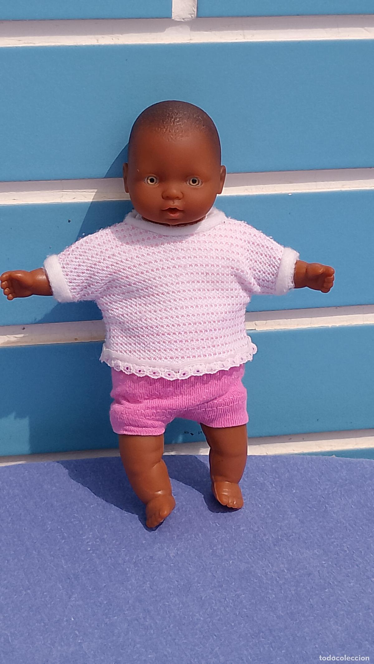 Mu&ntilde;ecas espa&ntilde;olas modernas: Mu&ntilde;eco antiguo Mini Beb&eacute; negro de mu&ntilde;ecas b.b.