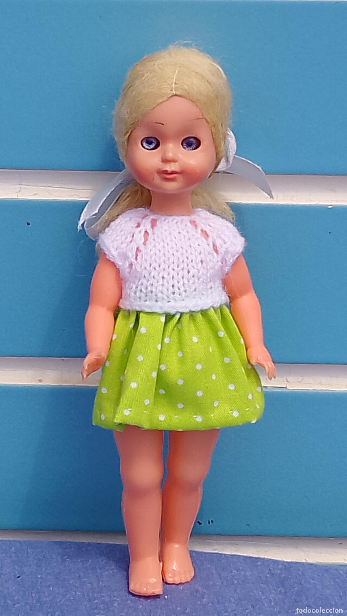 Mu&ntilde;ecas espa&ntilde;olas modernas: Antigua mu&ntilde;eca Bambina rubia de Juguetes CAB de celuloide