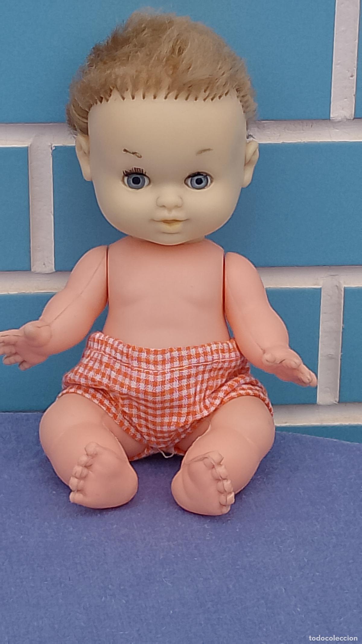 Mu&ntilde;ecas espa&ntilde;olas modernas: Antiguo mu&ntilde;eco beb&eacute; Plumita de b.b. con el pelo cortado
