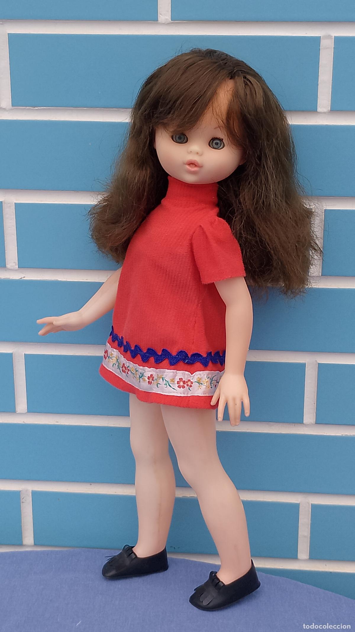 Mu&ntilde;ecas espa&ntilde;olas modernas: Antigua mu&ntilde;eca maniqu&iacute; sin marca, de 44 cm