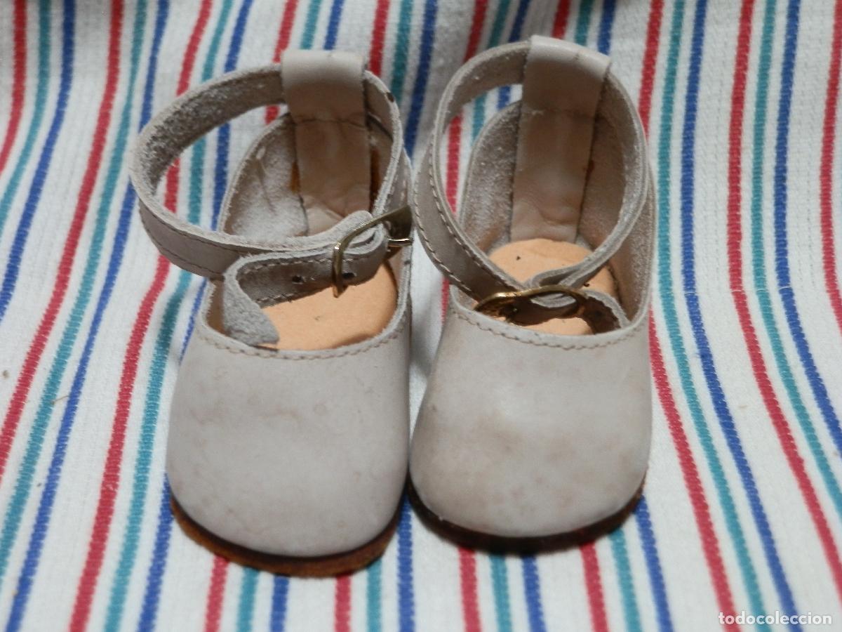 Mu&ntilde;ecas espa&ntilde;olas modernas: ANTIGUOS ZAPATOS FAN&Aacute;S PARA MU&Ntilde;ECA