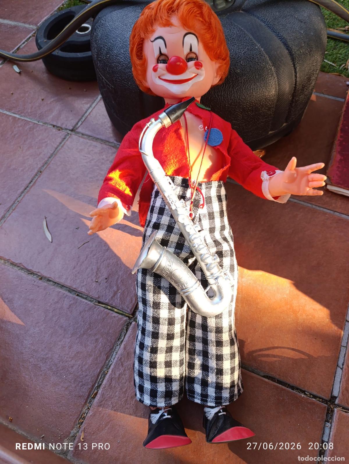 Mu&ntilde;ecas espa&ntilde;olas modernas: PAYASO JUGUETE MARCA BERNA OJOS DURMIENTES.