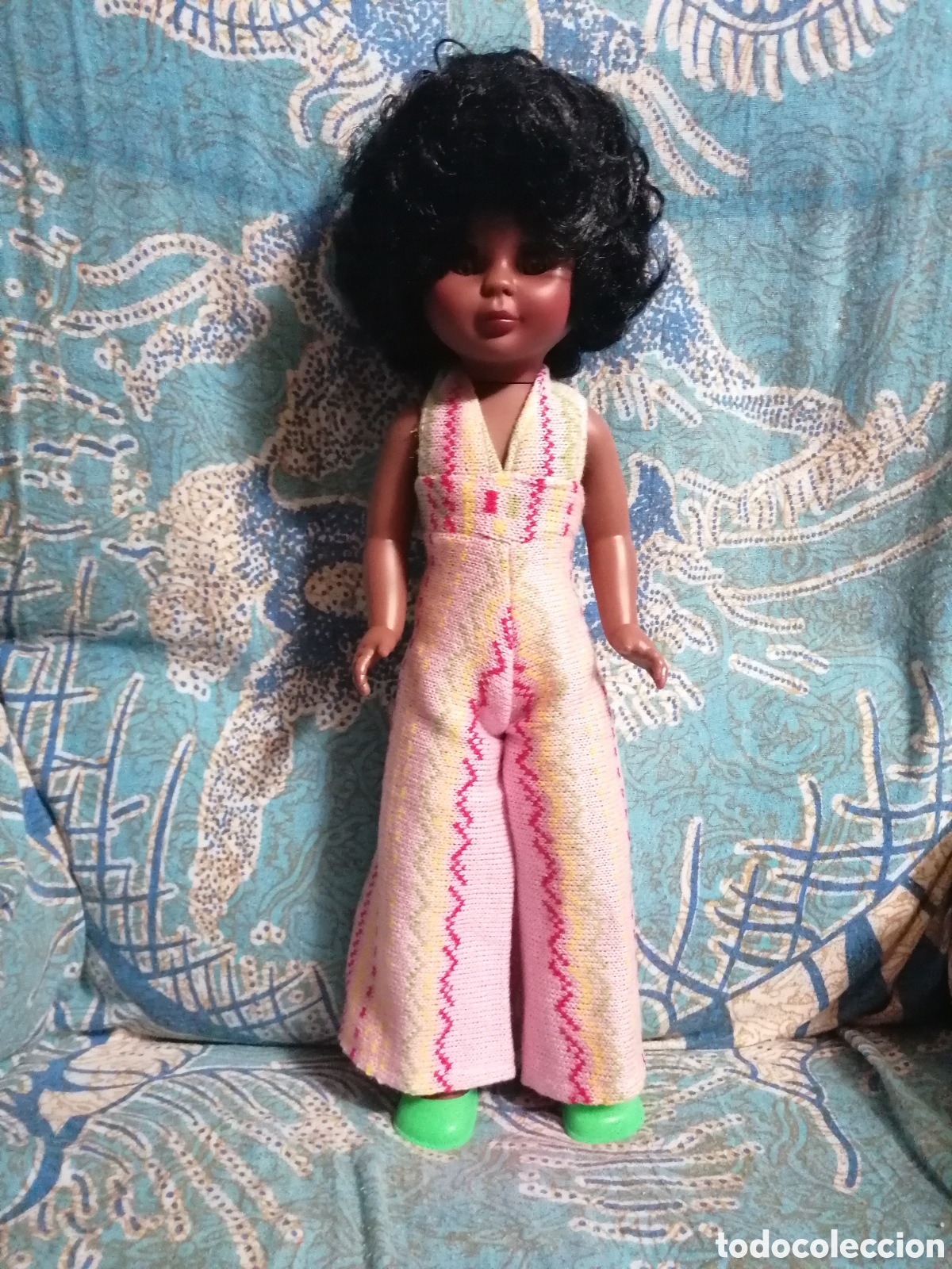 Mu&ntilde;ecas espa&ntilde;olas modernas: Mu&ntilde;eca Kika morena pelo rizado - Foto 1