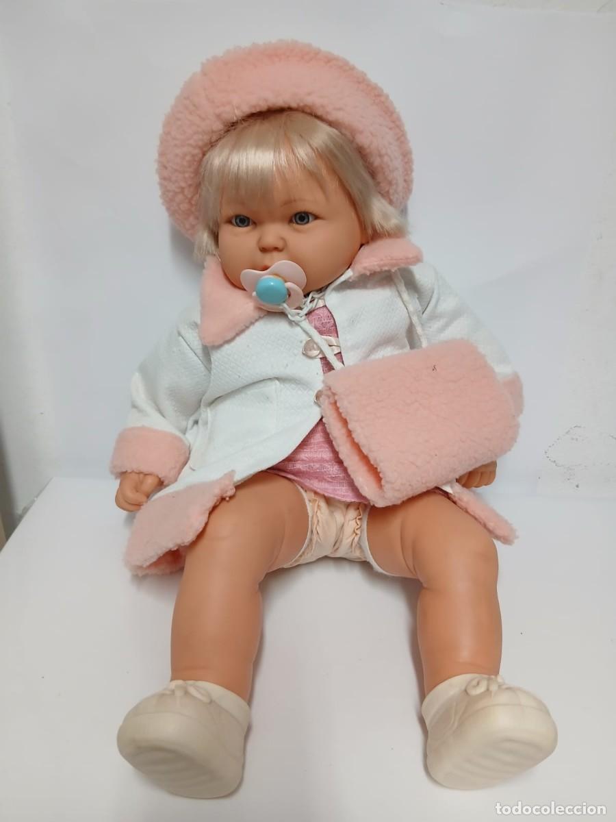 Mu&ntilde;ecas espa&ntilde;olas modernas: Mu&ntilde;eca cl&aacute;sica de colecci&oacute;n fabricada en Espa&ntilde;a por la emblem&aacute;tica marca J. Berna