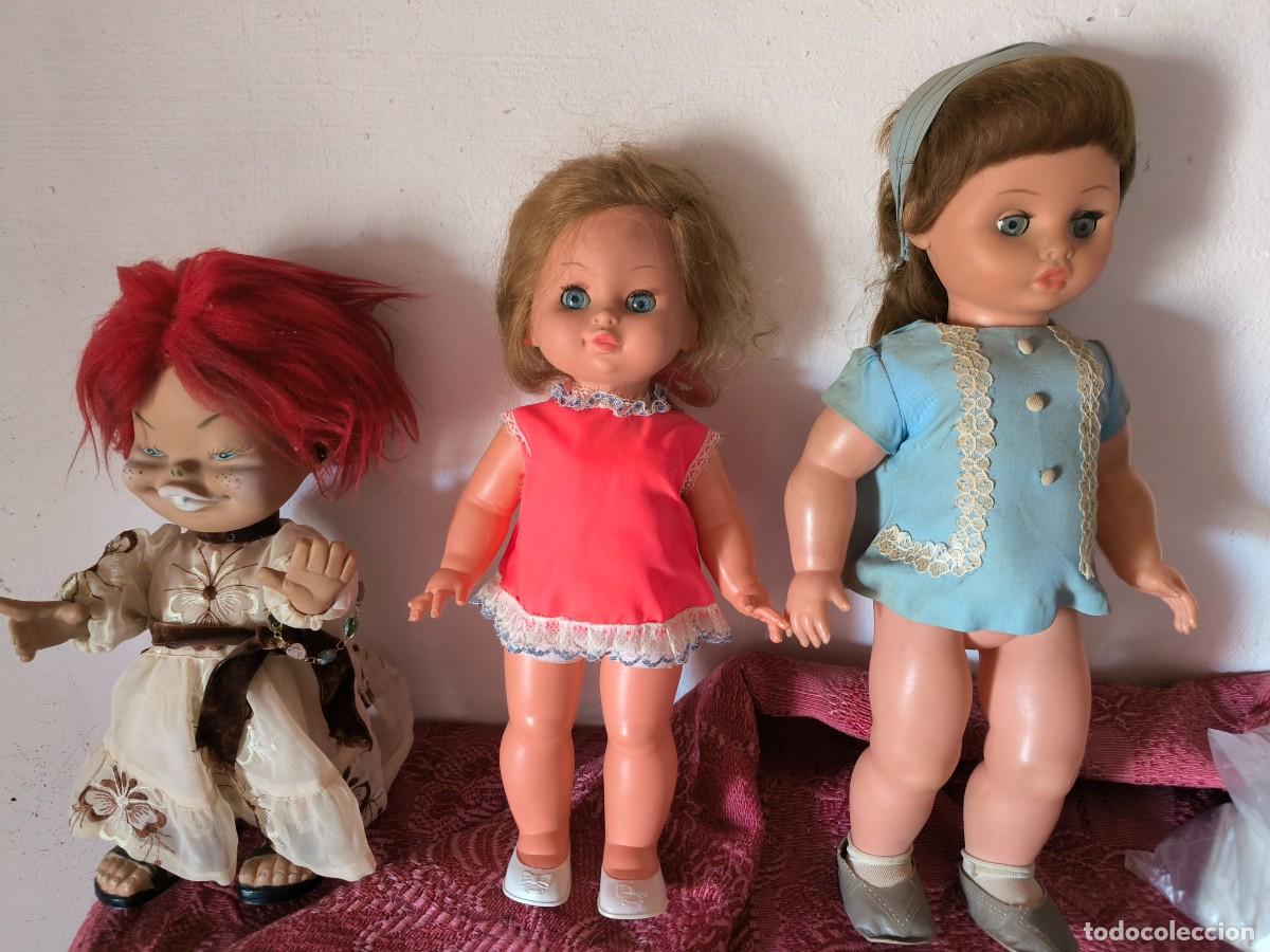 Mu&ntilde;ecas espa&ntilde;olas modernas: Lote tres mu&ntilde;ecas a&ntilde;os 60/70