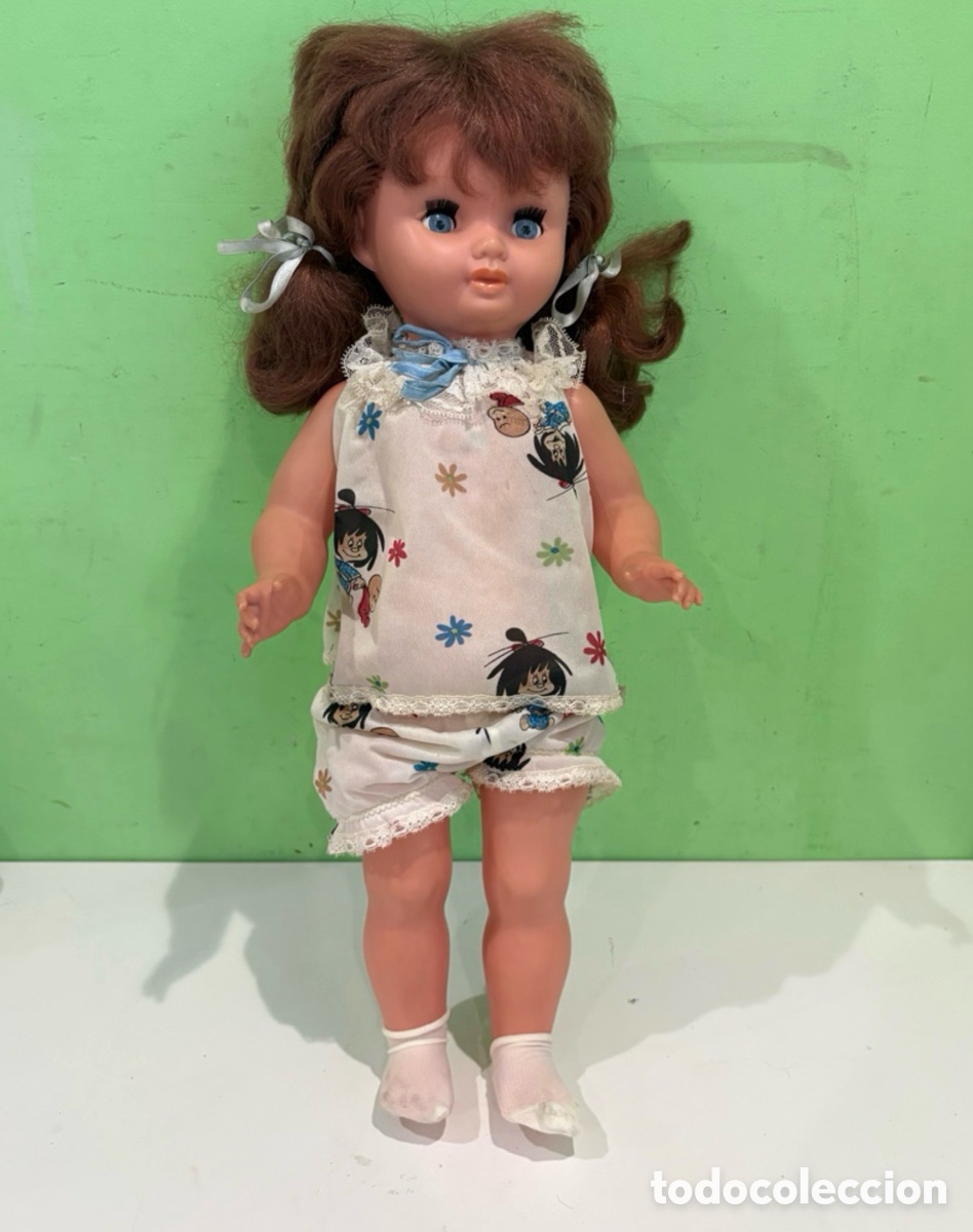 Mu&ntilde;ecas espa&ntilde;olas modernas: Mu&ntilde;eca antigua de colecci&oacute;n en vinilo con conjunto original