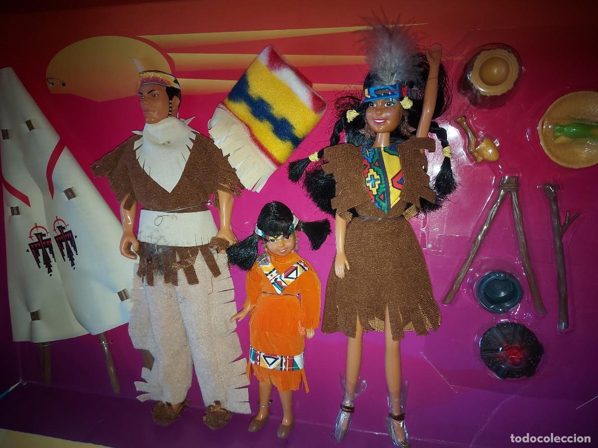 Mu&ntilde;ecas espa&ntilde;olas modernas: GRAN CAJA INDIAN FAMILY TAMA&Ntilde;O BARBIE CHABEL DE TOTSY A ESTRENAR