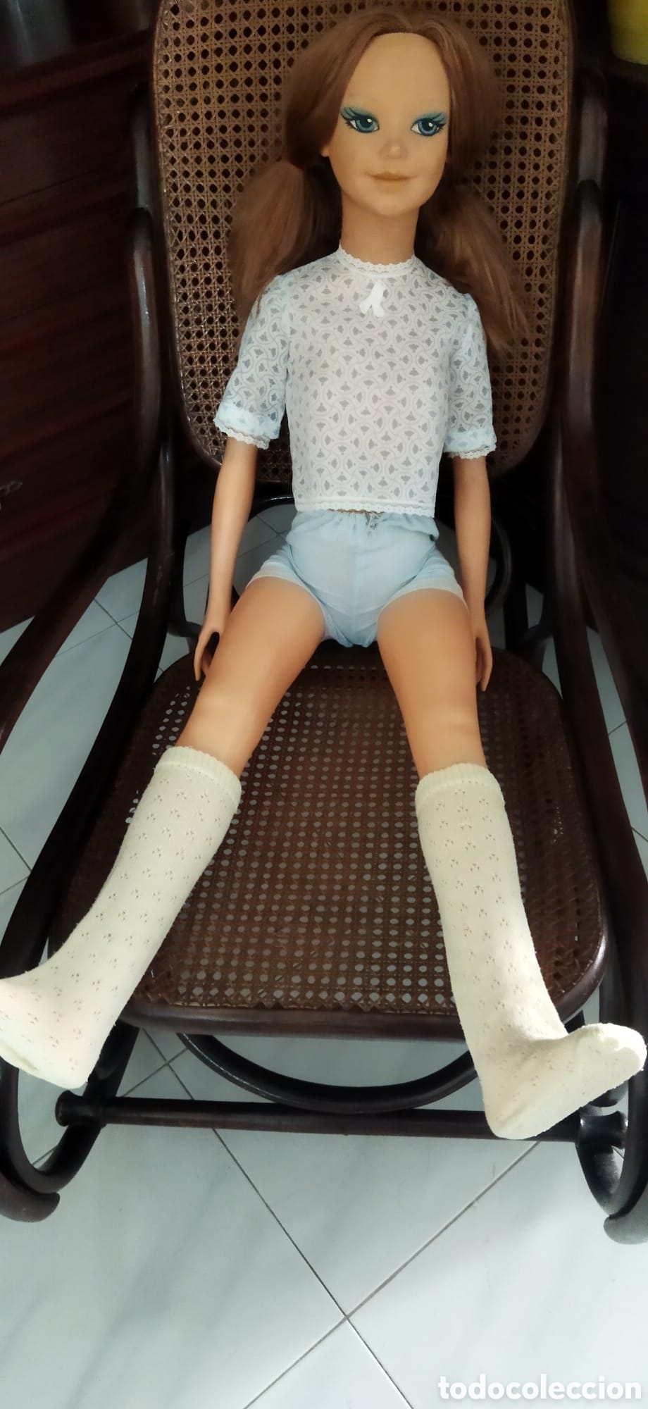 Mu&ntilde;ecas espa&ntilde;olas modernas: Mu&ntilde;eca de pl&aacute;stico tama&ntilde;o real