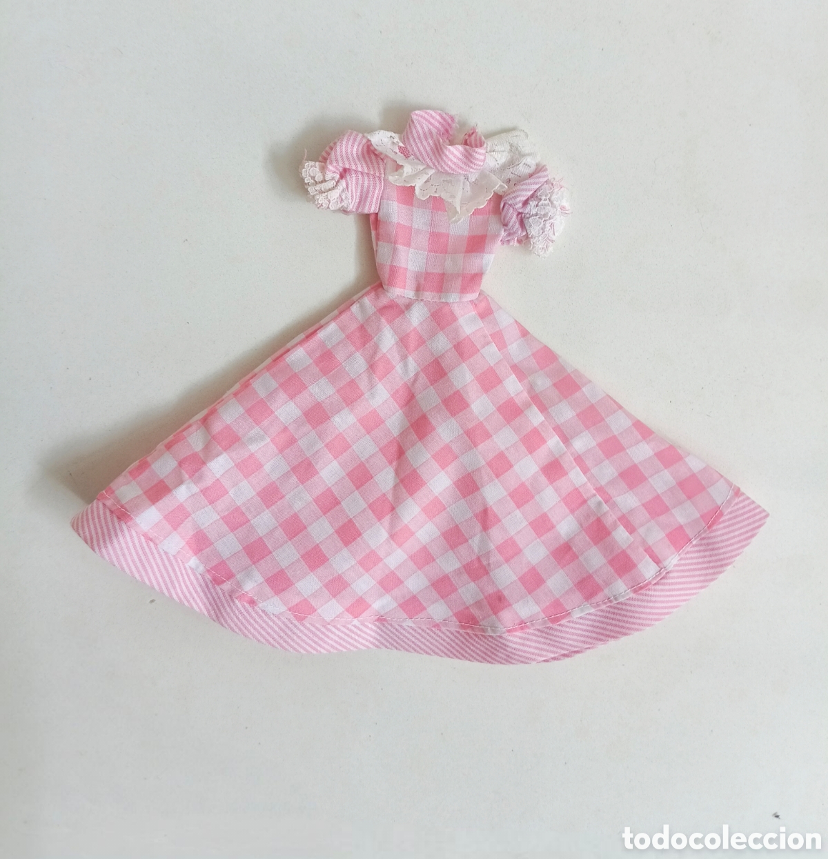 Mu&ntilde;ecas espa&ntilde;olas modernas: Core Cumplea&ntilde;os vestido Vichy cuadros rosa y blanco BB a&ntilde;os 70