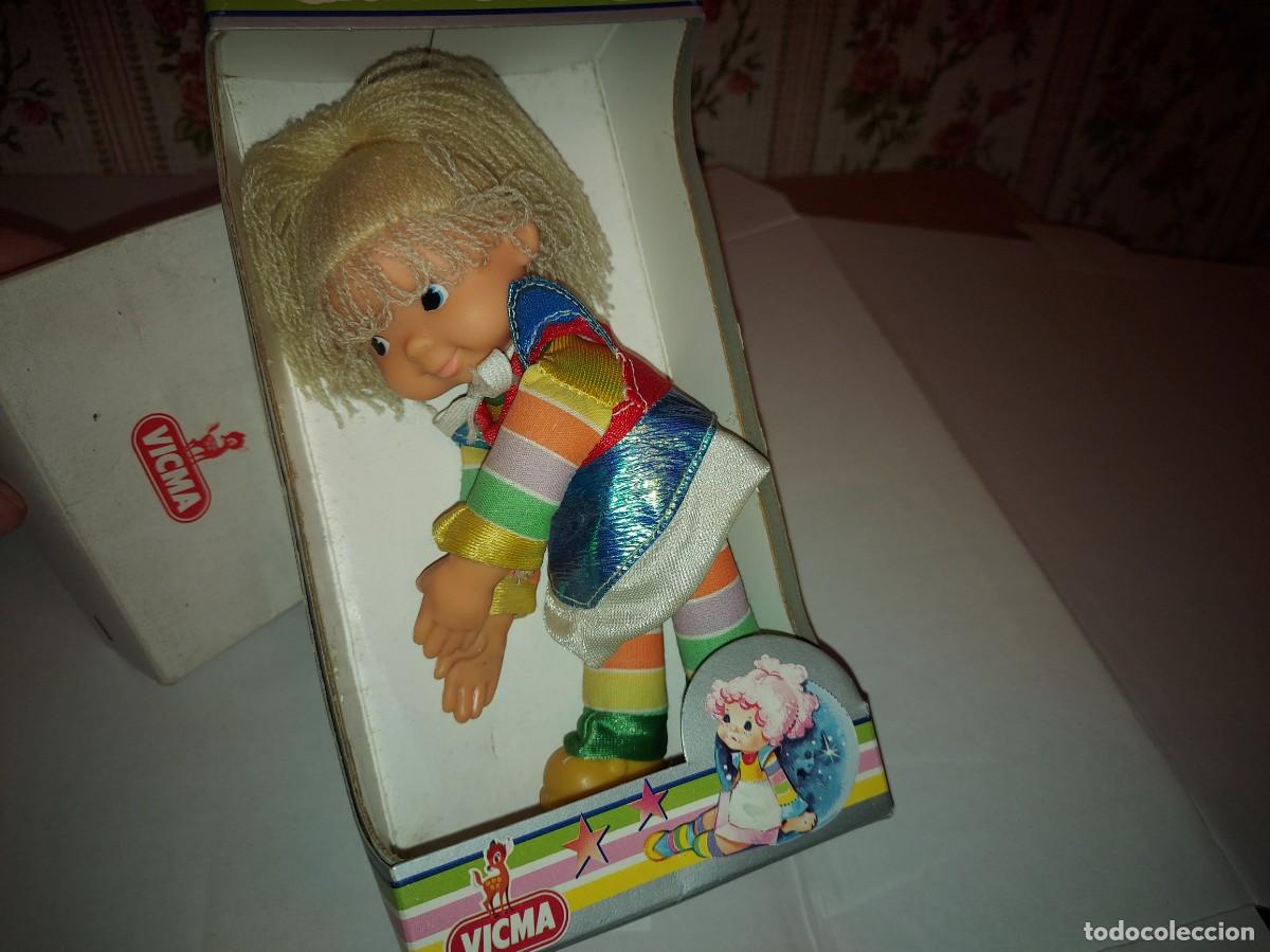 Mu&ntilde;ecas espa&ntilde;olas modernas: MU&Ntilde;ECA GALAICA DE VICMA EN SU CAJA ORIGINAL