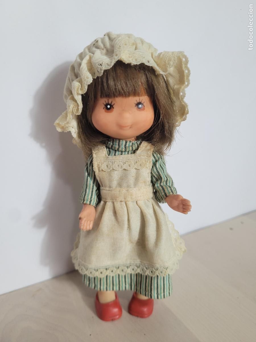Mu&ntilde;ecas espa&ntilde;olas modernas: Mu&ntilde;eca Laura de Toyse Morena cocinera a&ntilde;os 70 80