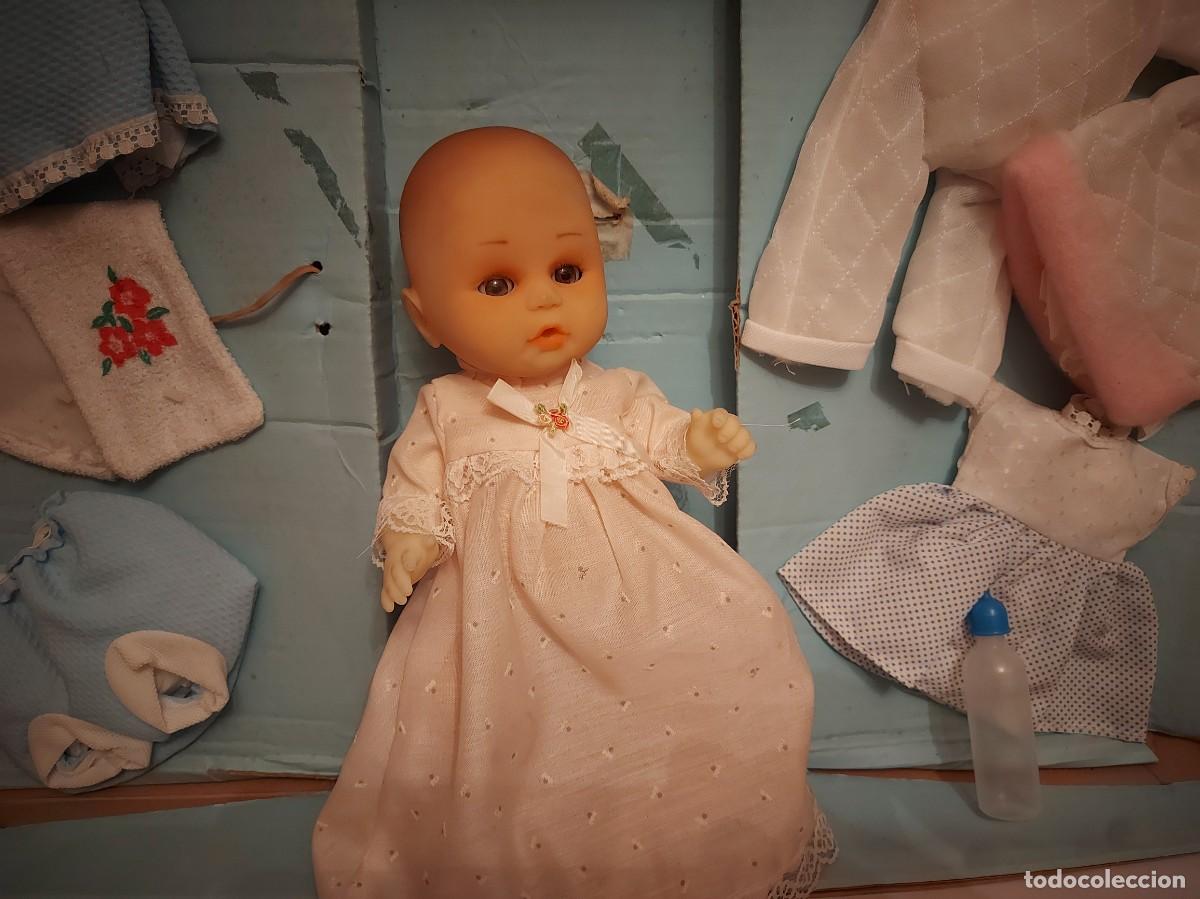 Mu&ntilde;ecas espa&ntilde;olas modernas: MU&Ntilde;ECA CON VESTIDOS Y ACCESORIOS A&Ntilde;OS 70, 80