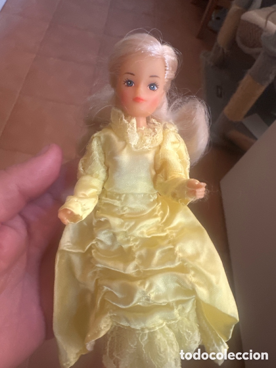 Mu&ntilde;ecas espa&ntilde;olas modernas: Mu&ntilde;eca a&ntilde;os 80 Cenicienta