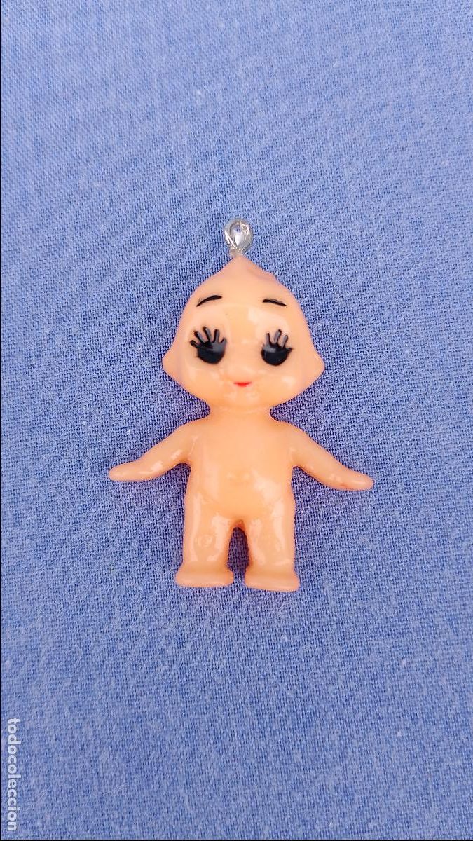 Mu&ntilde;ecas espa&ntilde;olas modernas: Colgante mu&ntilde;eco Kewpie para collar o llaveros